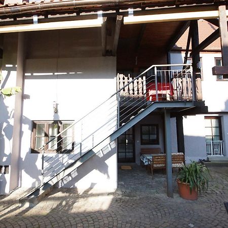 Ferienwohnungen Domblick Mit Historischem Innenhof Speyer Exterior foto